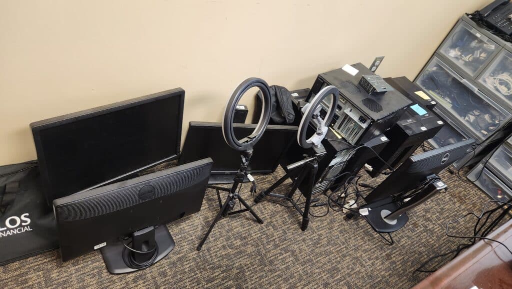 Recycle Old Computers | 404 905 8235