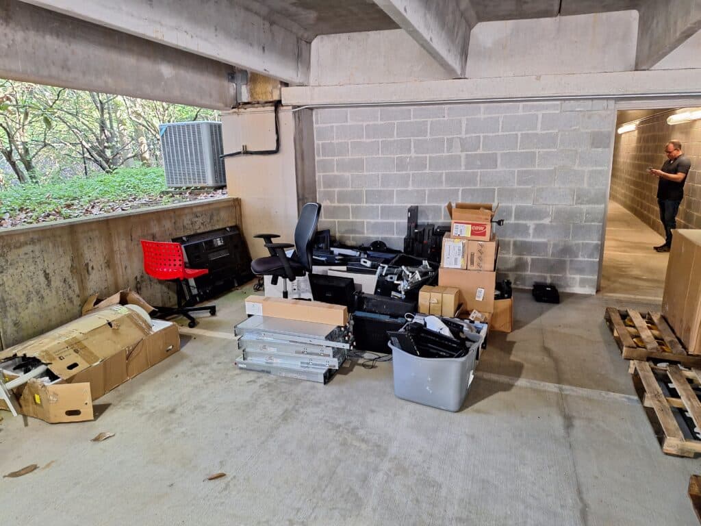 Electronic Recyclers Near Me Roswell GA | 404 905 8235
