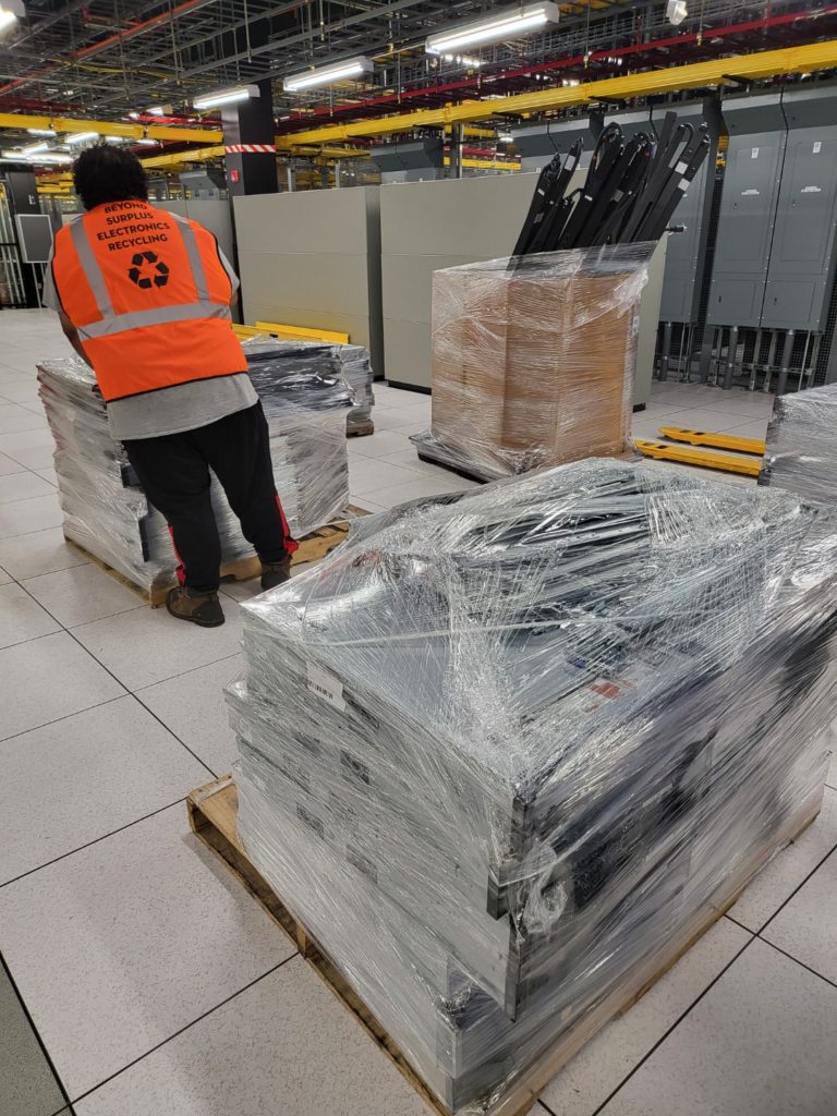 Your Quick Guide to Recycling Equipment at Data Centers | 404 905 8235